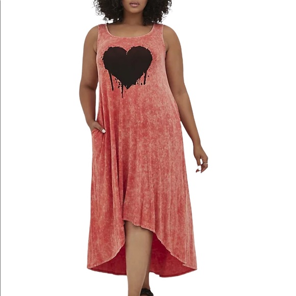 torrid Dresses & Skirts - NWT 1X Torrid red wash heart maxi dress